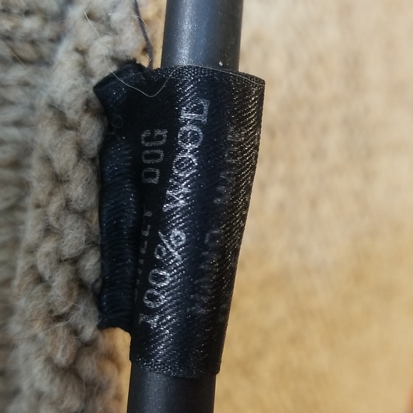 Chilly Dog 100% wool coat with adorable hood with ears Hand Knit - Picture 5 of 10